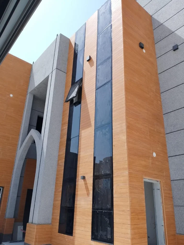 مصنع ألمنيوم وزجاج في الرياض